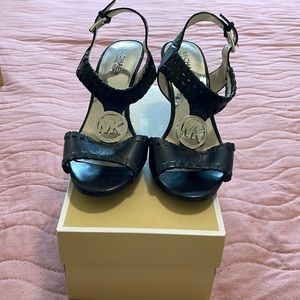 Micheal Kors heels black leather